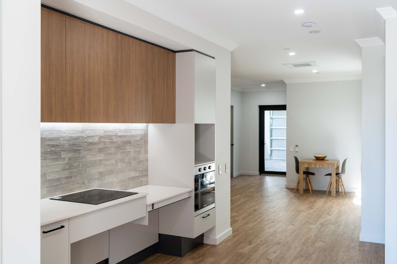 Individual, Secure, Private Villas in Excellent Location Disability Accommodation — Home image 4