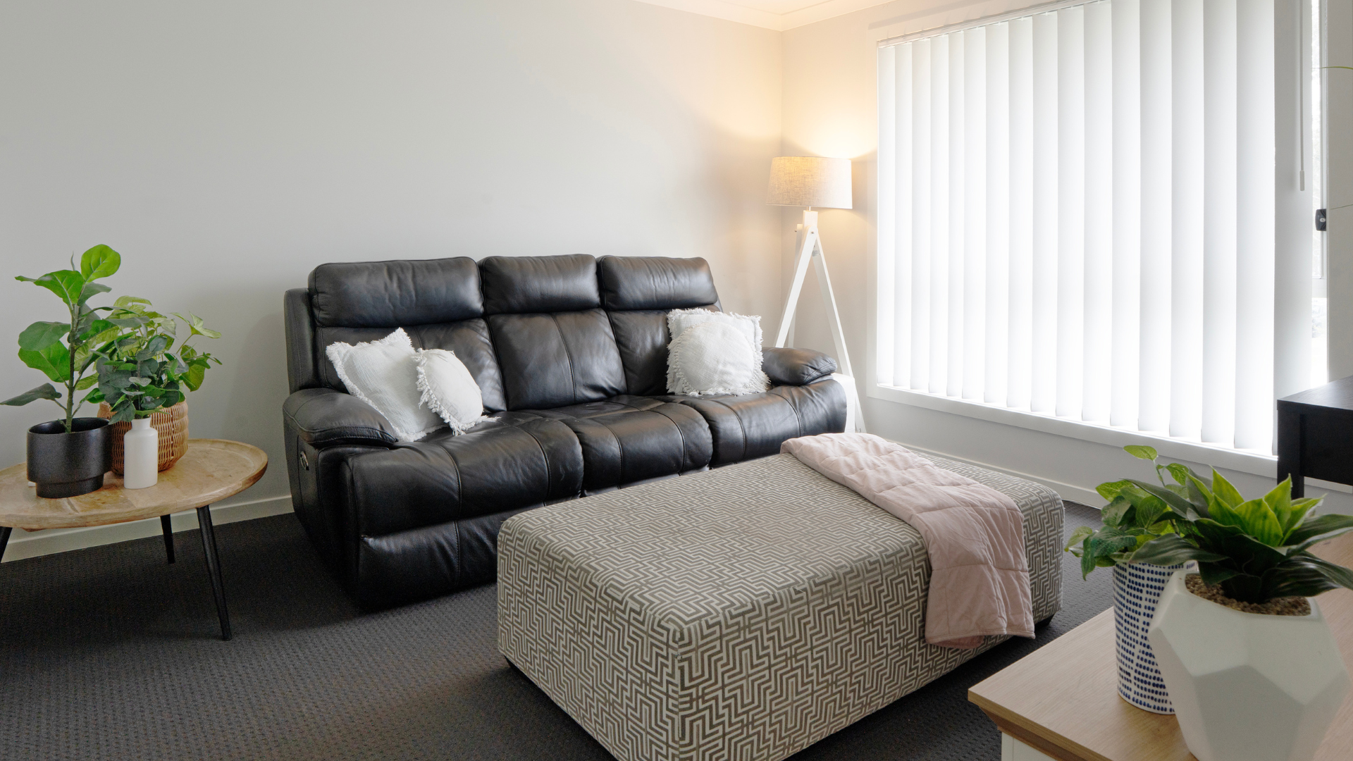 Wadalba 2 | SIL Home — Home image 3