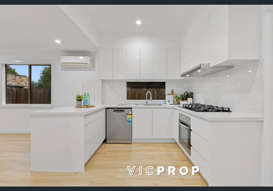 SIL HOUSE in Clayton, VIC — Home image 5