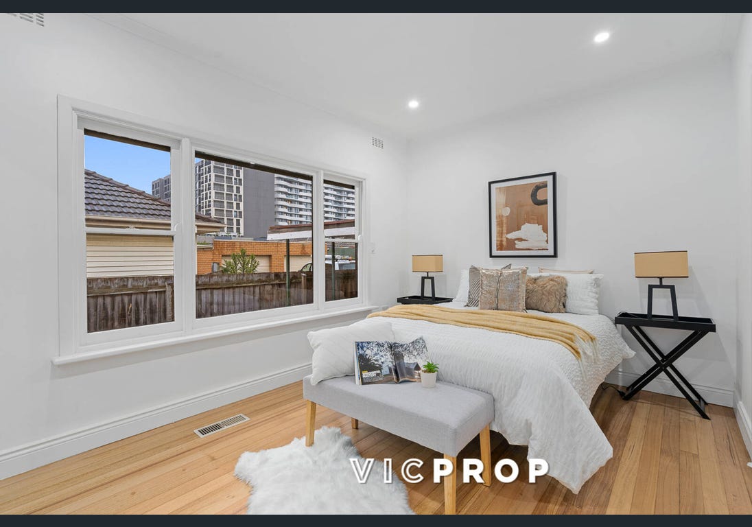 SIL HOUSE in Clayton, VIC — Home image 3