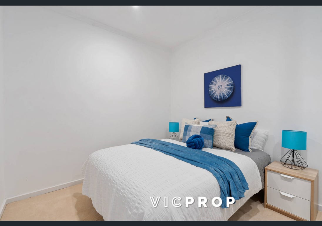 SIL HOUSE in Clayton, VIC — Home image 5