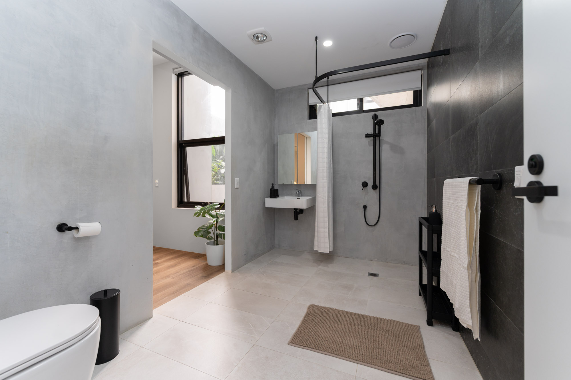  — Home image 3