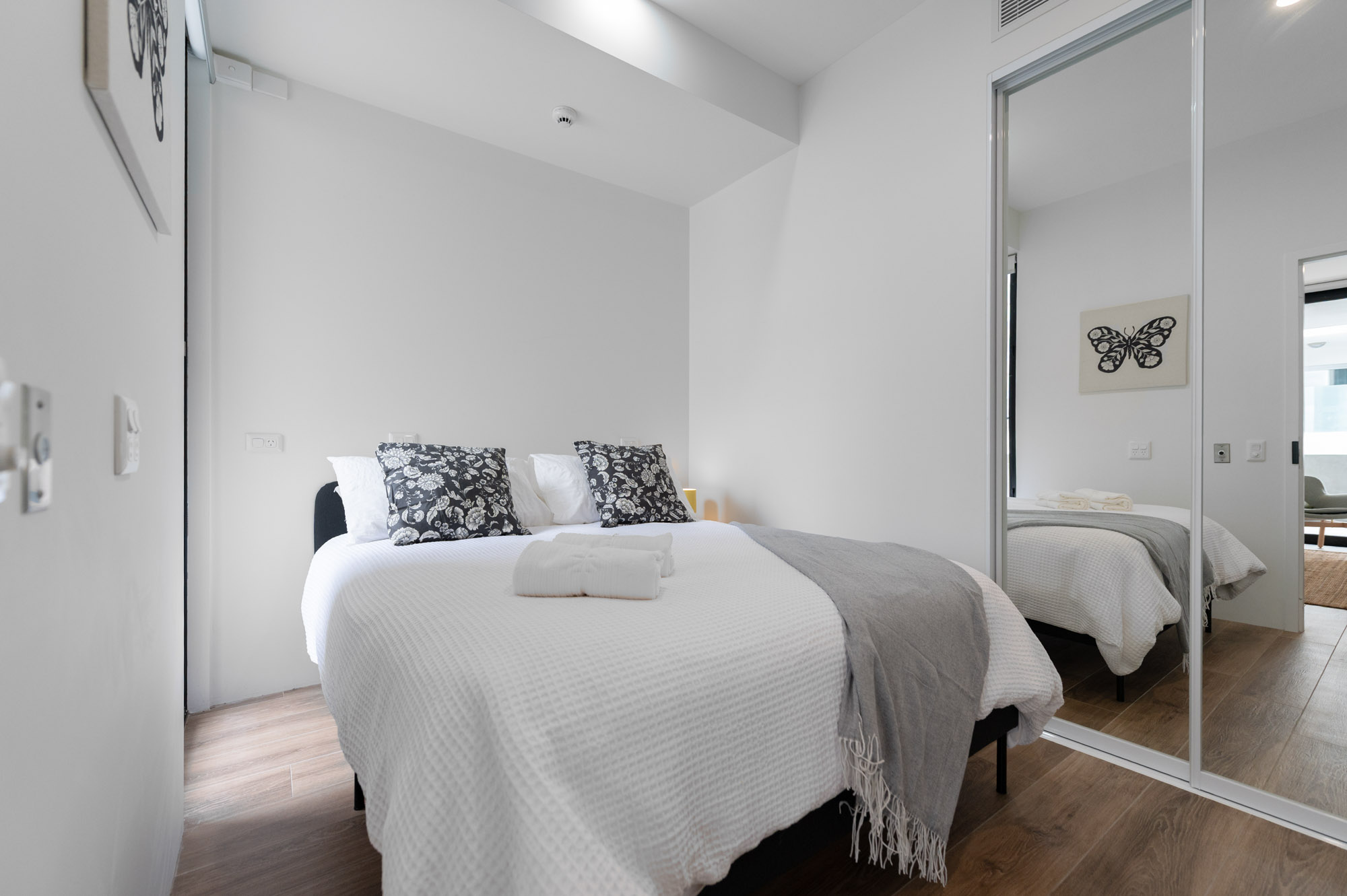 — Home image 12