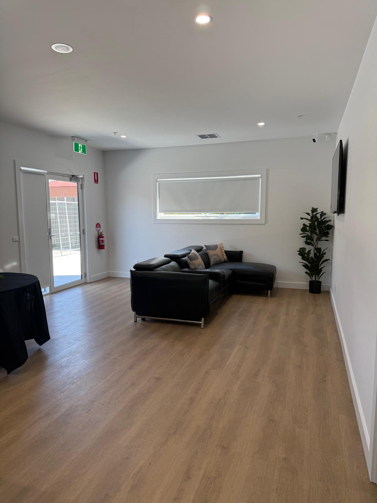 STAA/STR, fully renovated modern living in Oakleigh, Victoria — Home image 3