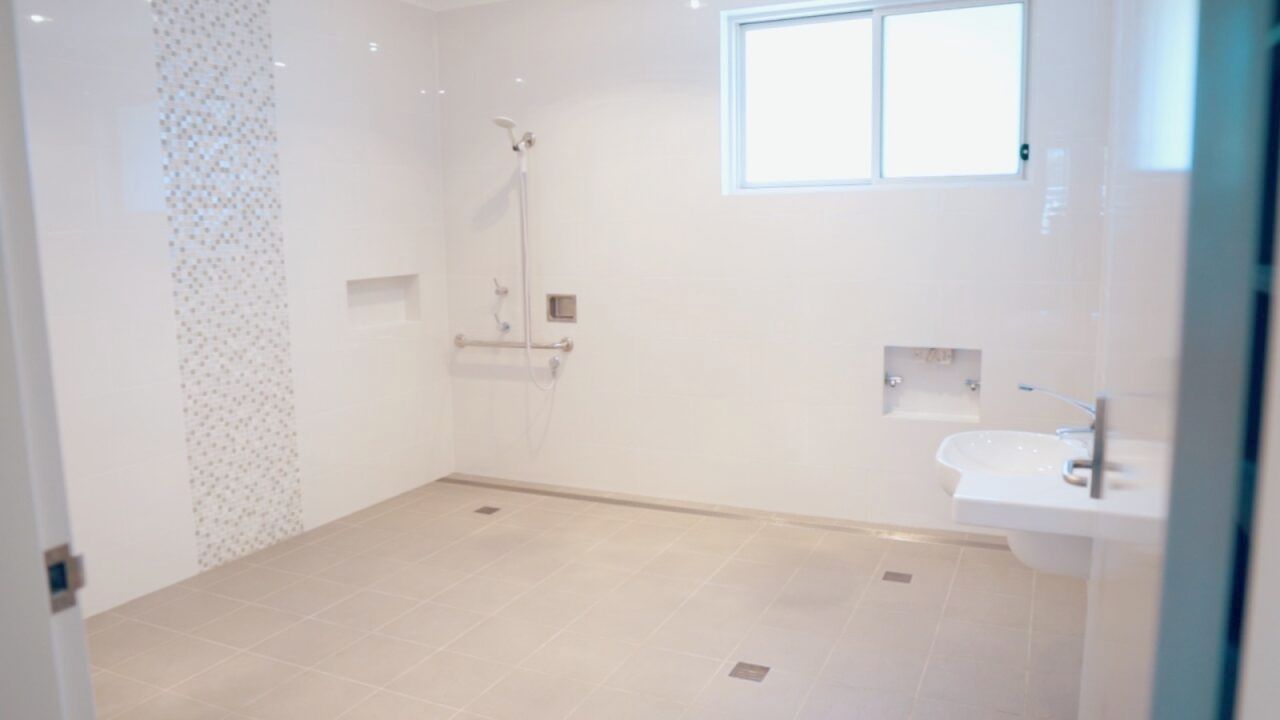 ALL MALE HIGH PHYSICAL SUPPORT HOME IN MOUNT HUTTON — Home image 3