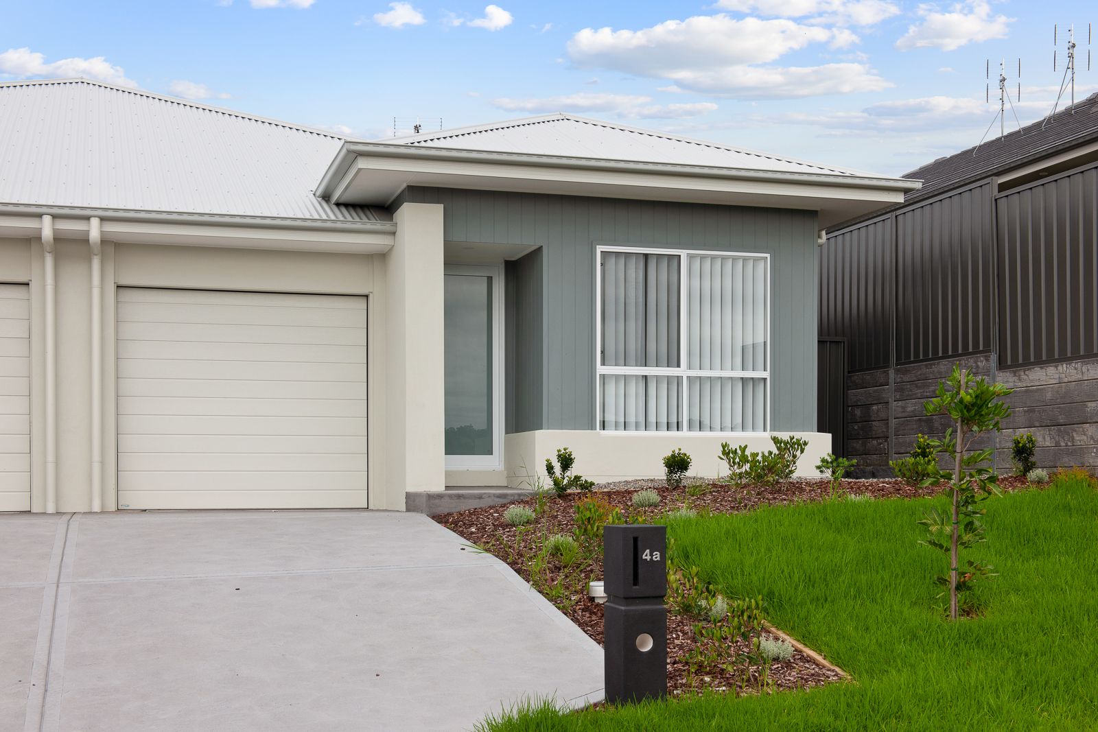 Modern fully furnished home in Cameron Park — Home image 4