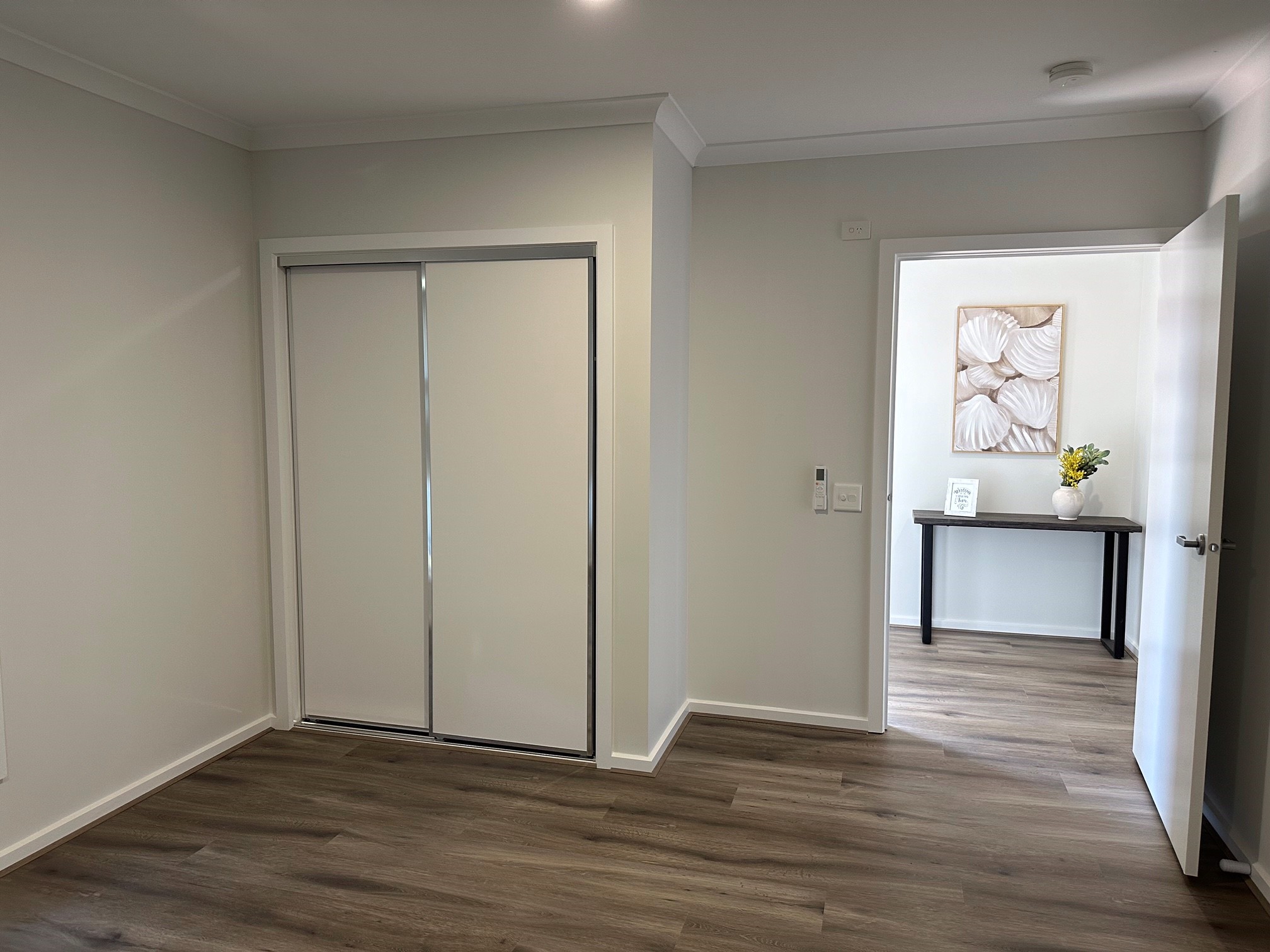 Charming 3 Bedroom Haven - Space, Style & Comfort All in One! — Home image 3