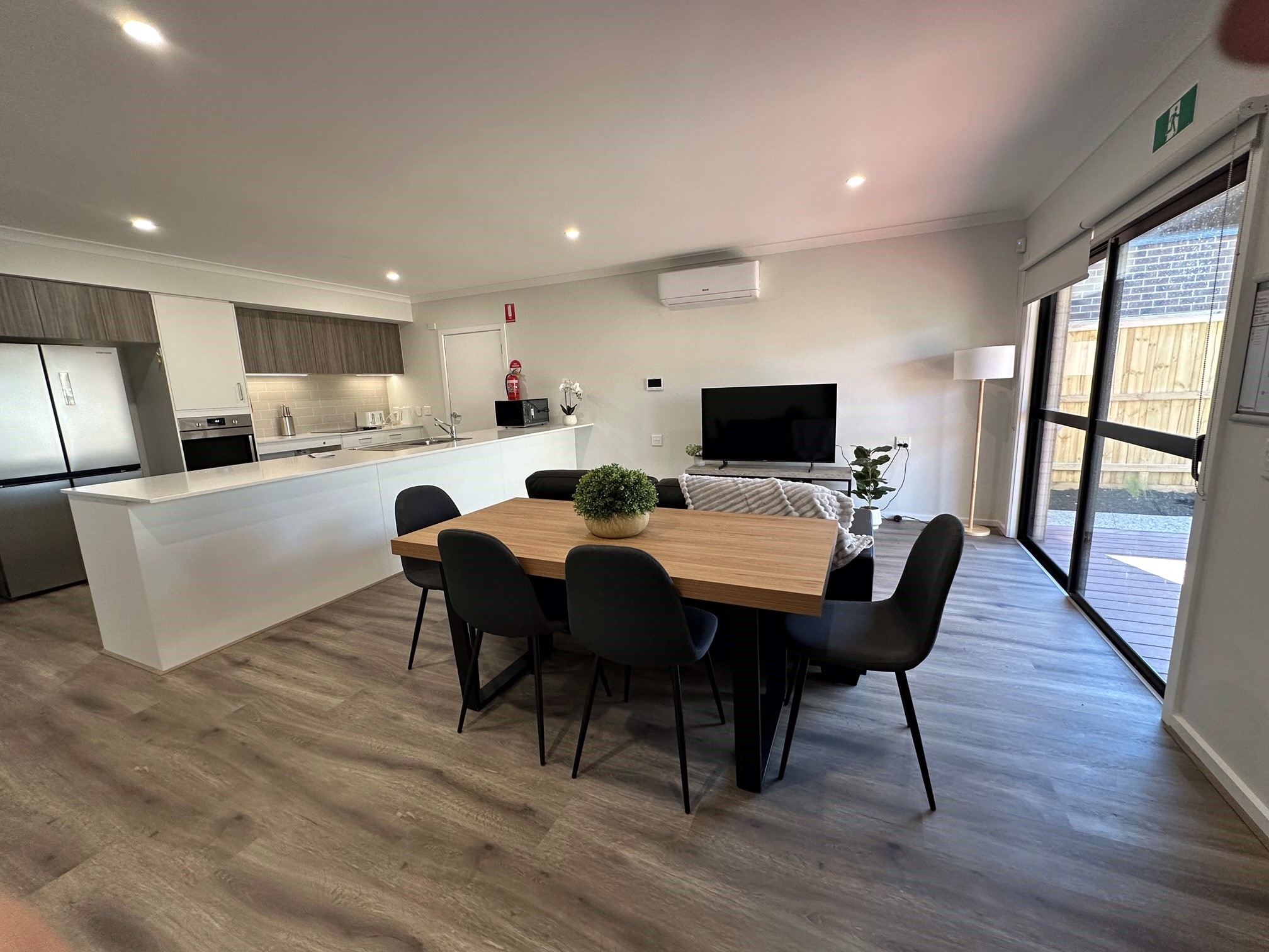 Charming 3 Bedroom Haven - Space, Style & Comfort All in One! — Home image 7