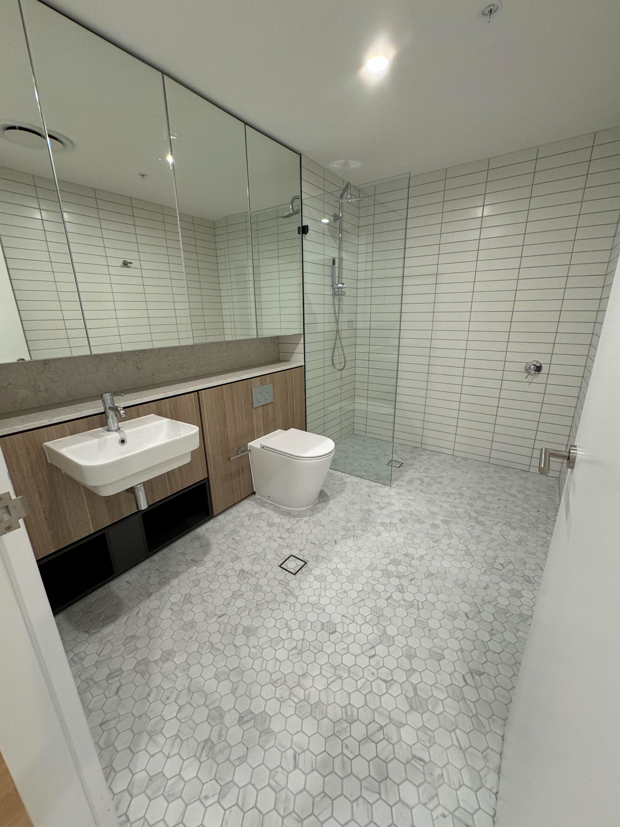 Brand New SIL Apartments in Petersham — Home image 9