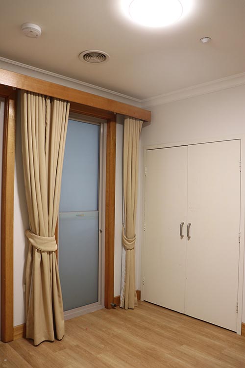 Improved Liveability - Modern 5 Bedroom house in Oakleigh South — Home image 7