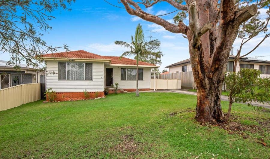 Spacious 3 bedroom home — Home image 3