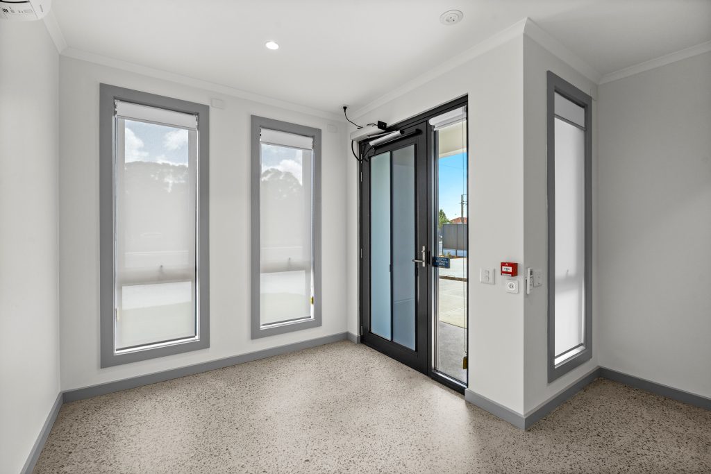 West Croydon — Home image 3