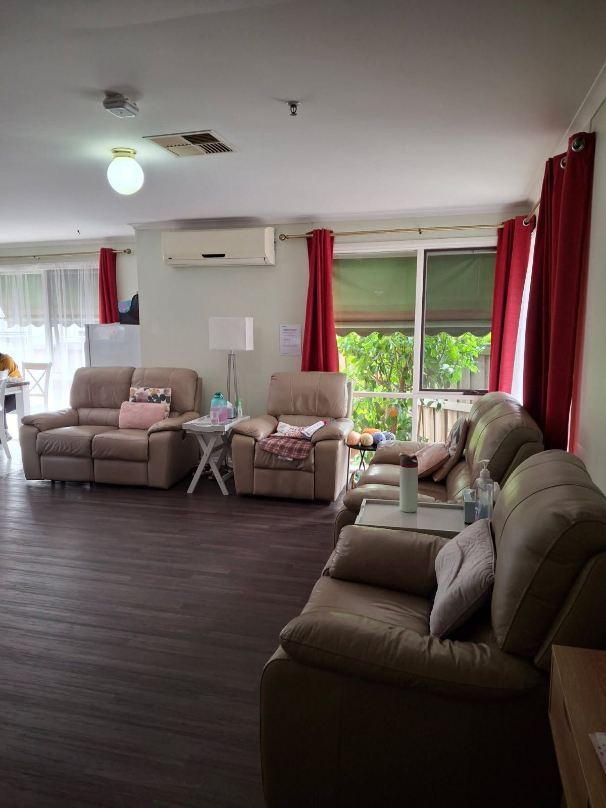 Mitcham — Home image 8