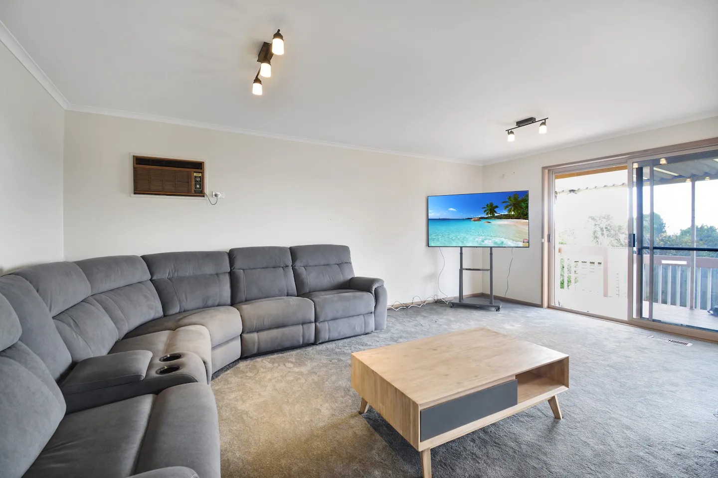 Bayside STA & MTA - NDIS Accommodation with all amenities at your fingertips — Home image 7