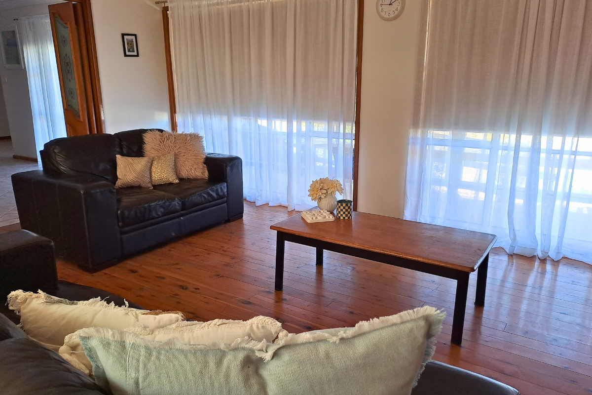 Enjoy this Goulburn SDA home full of country charm and close to amenities. — Home image 8