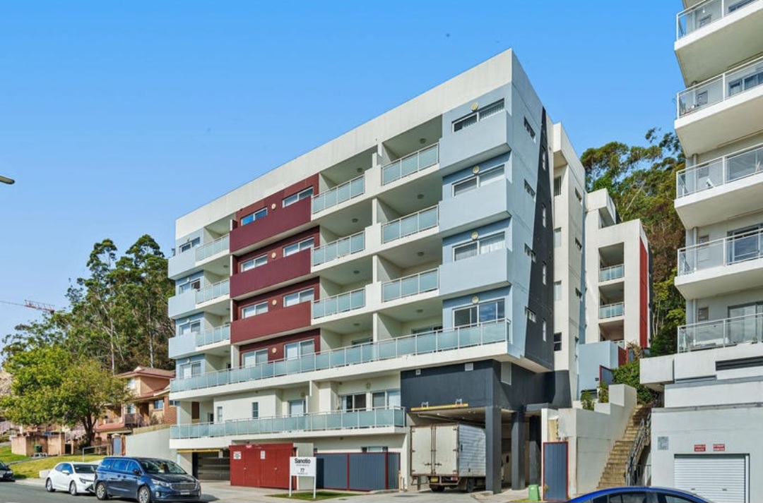 Central Coast Haven – Modern 2‑Bed Apartment near Gosford Hospital — Home image 5