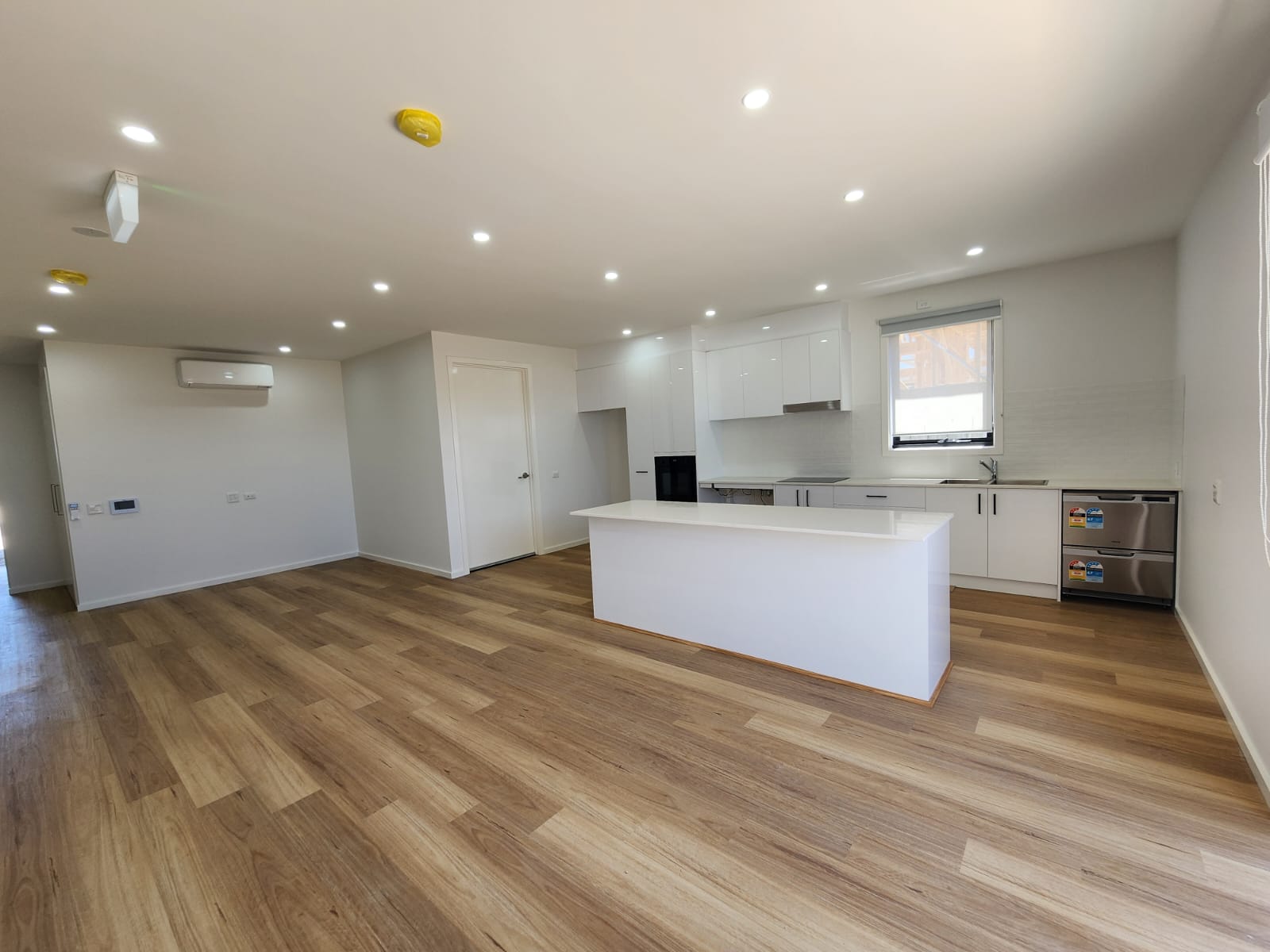 Brand-New Luxury High Physical Support (HPS) SDA Home — Home image 9