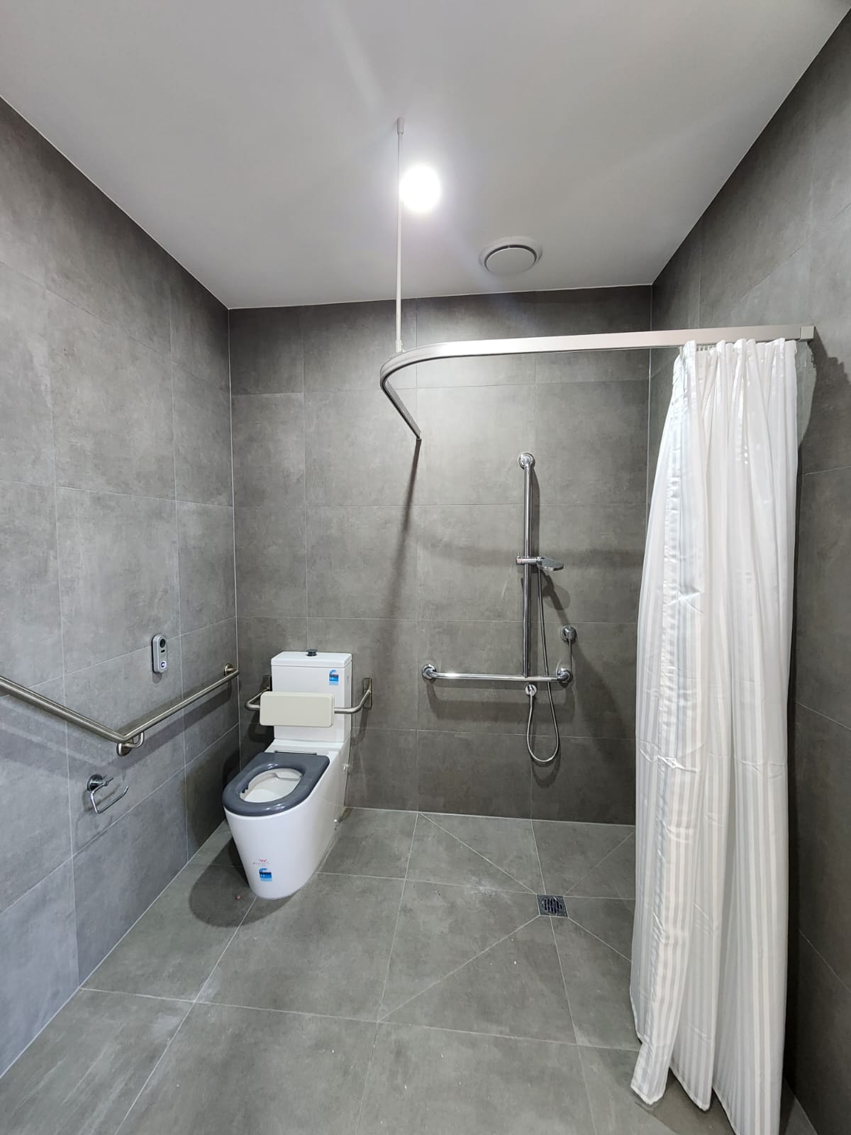 Brand-New Luxury High Physical Support (HPS) SDA Home — Home image 16