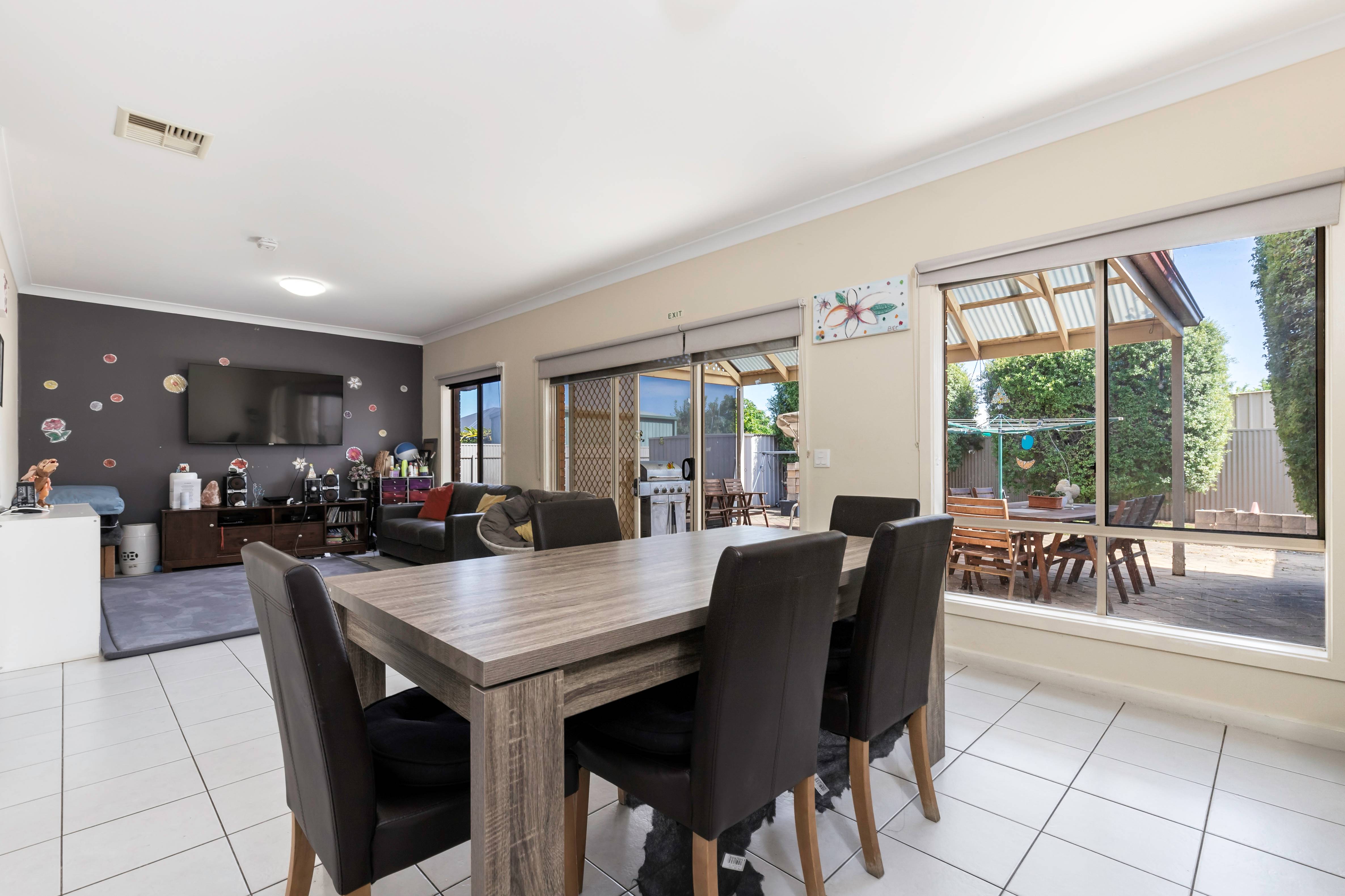 Ferryden Park - 1 Vacancy in 4 Bedroom Residence Basic — Home image 7
