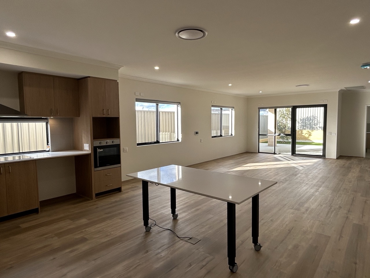 GR8 DISABILITY HOUSING — Home image 10
