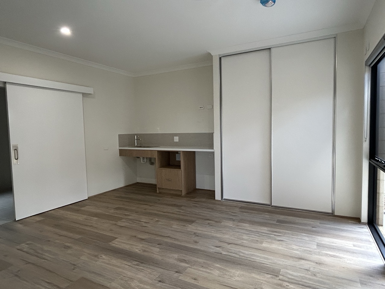 GR8 DISABILITY HOUSING — Home image 14