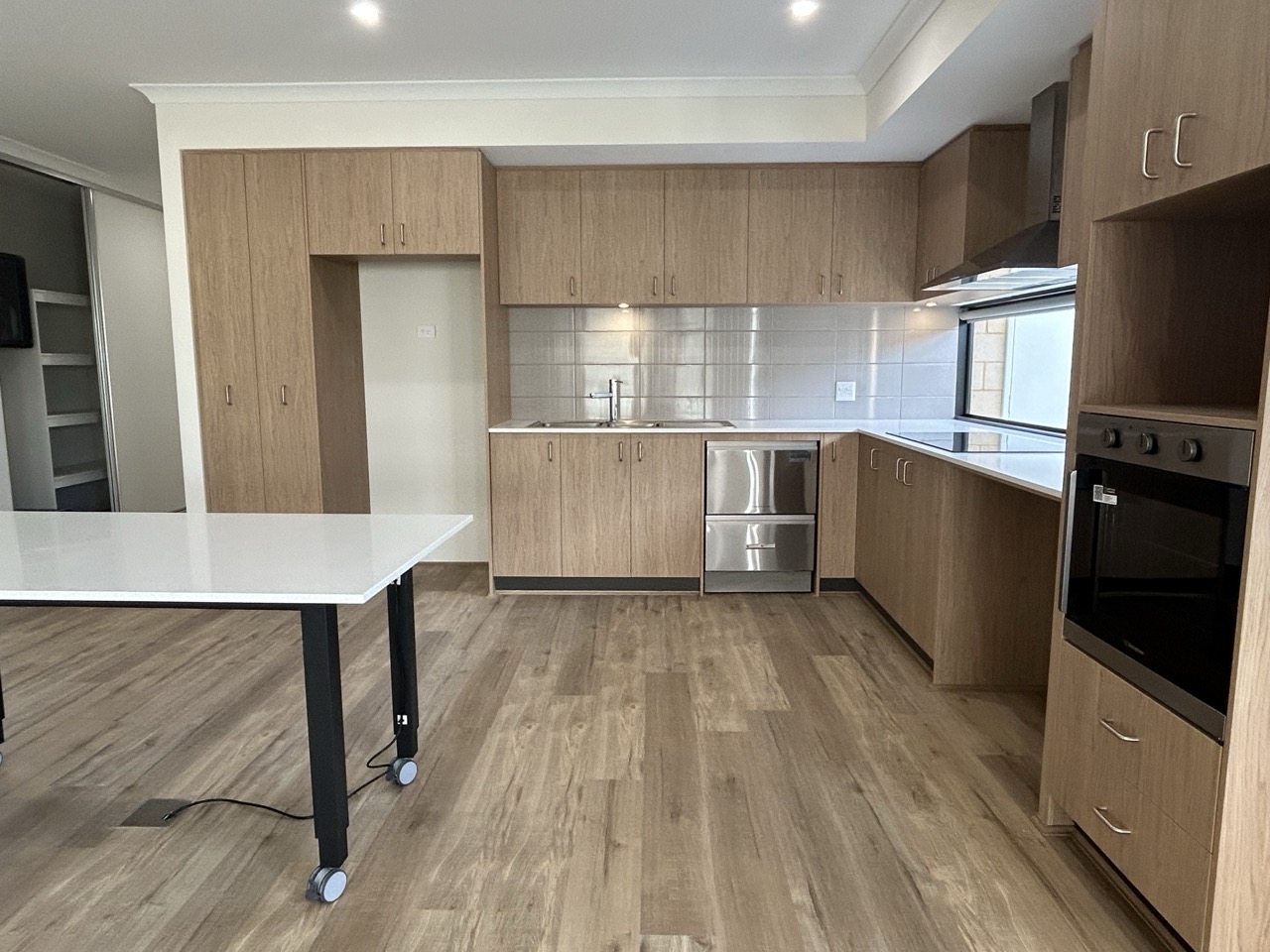 GR8 DISABILITY HOUSING — Home image 16