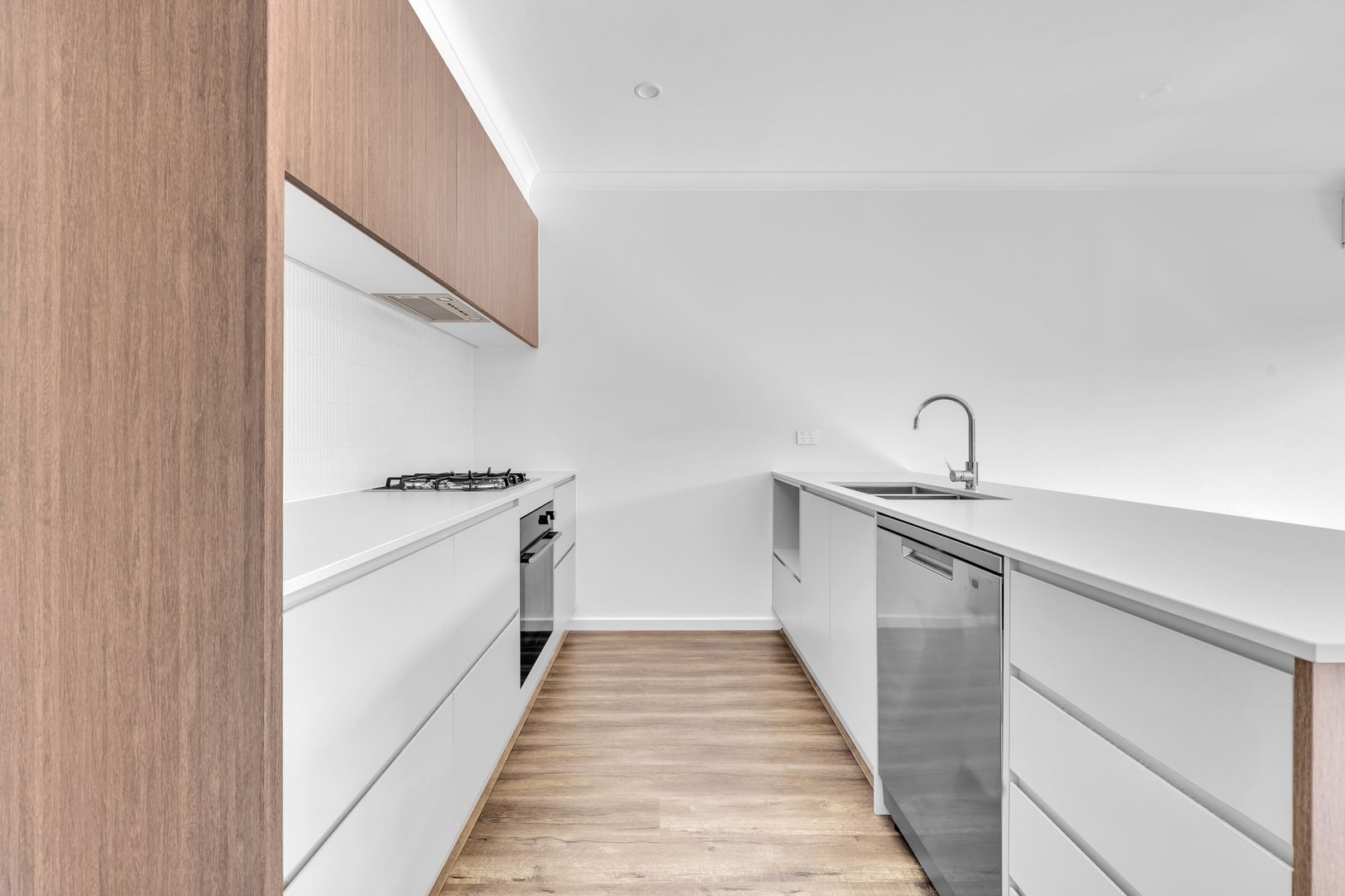 Accessible Accommodation in Cranbourne West - Available now for STA/MTA — Home image 3