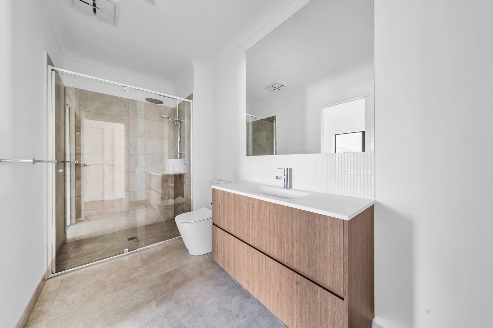 Accessible Accommodation in Cranbourne West - Available now for STA/MTA — Home image 7