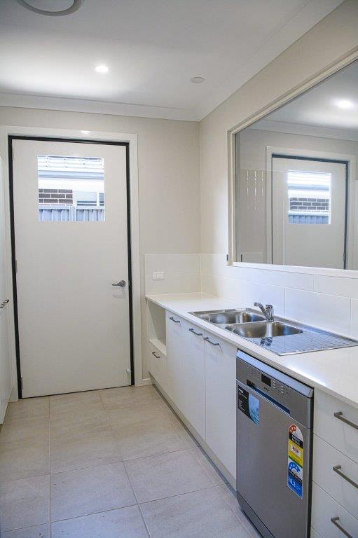 Shared Robust Housing - Available now! — Home image 5