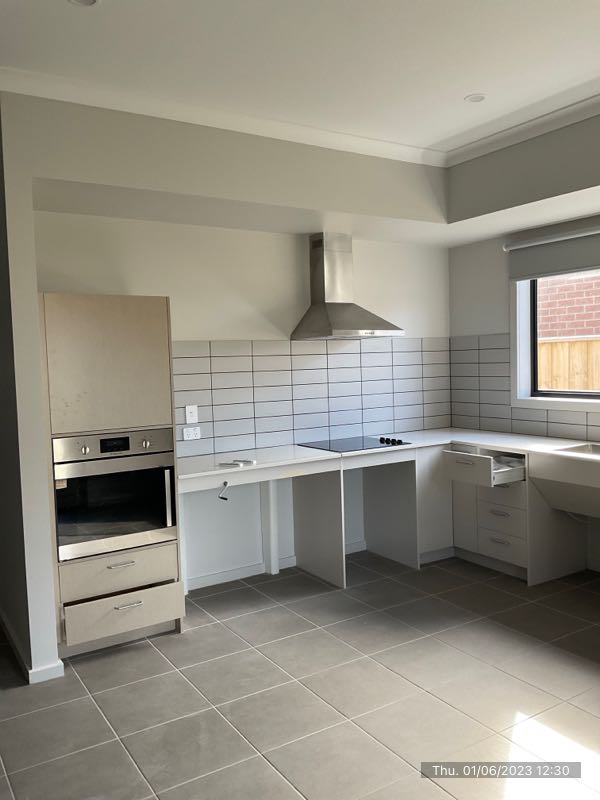 SDA HPS 3 Bedroom House plus OOA Lara, Vic  003 — Home image 4