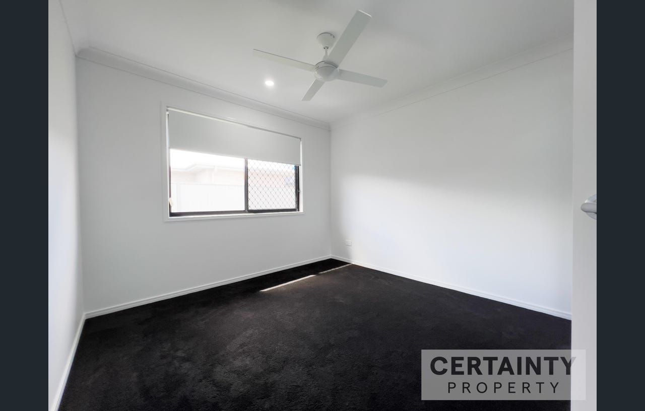 Gaming Home with OOA seeking male house mate — Home image 4