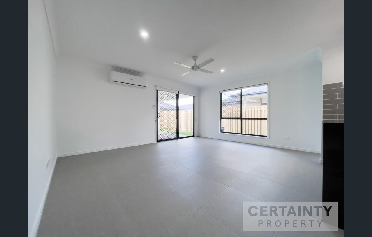 Gaming Home with OOA seeking male house mate — Home image 6
