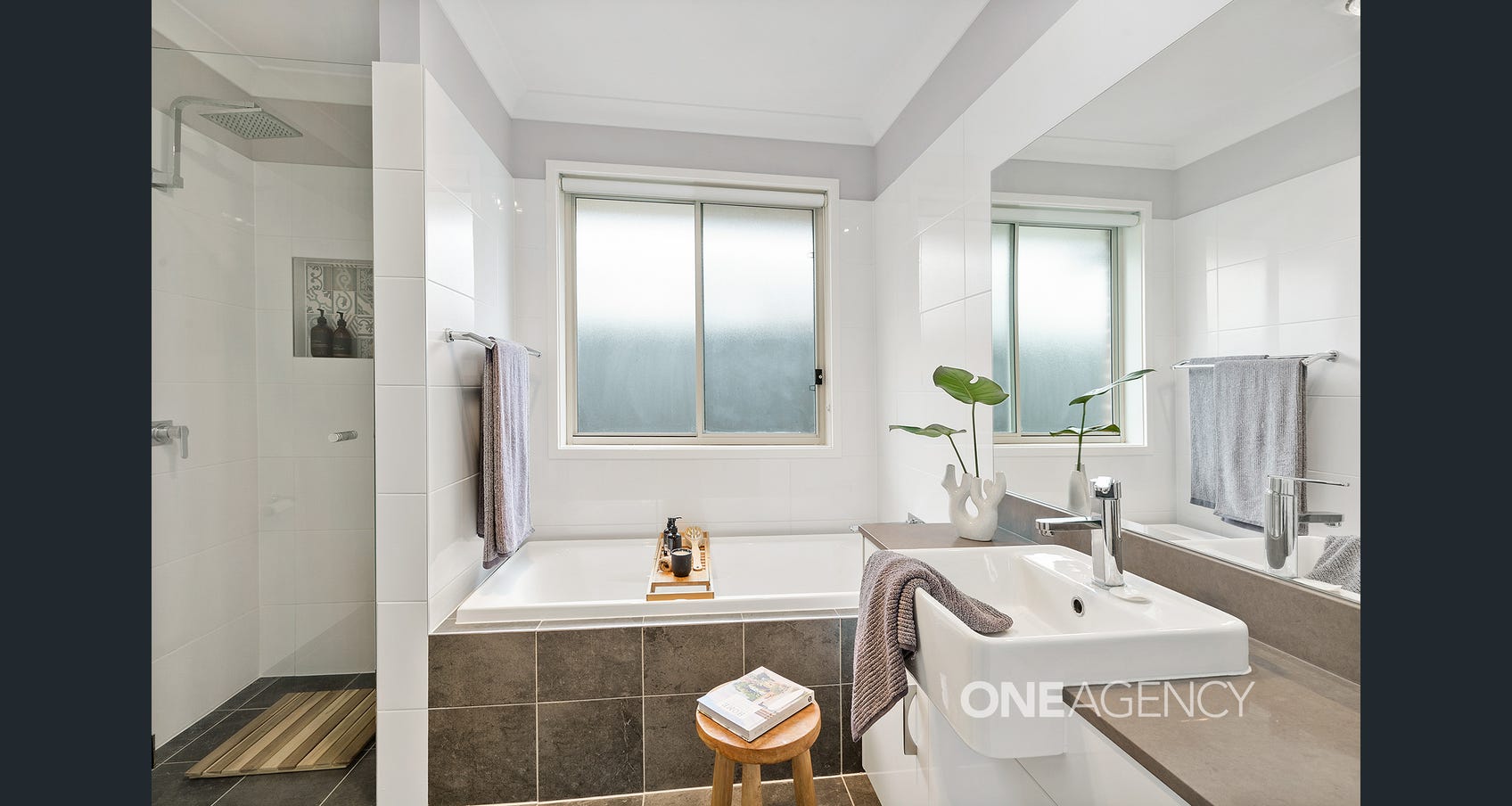 Spacious SIL in South Nowra — Floorplan 1