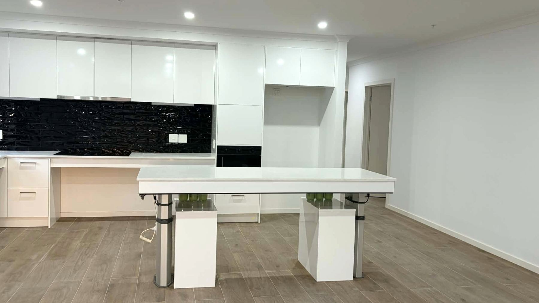 SDA HPS 3 Bedroom House plus OOA Wyndham Vale, Vic  103 — Home image 2