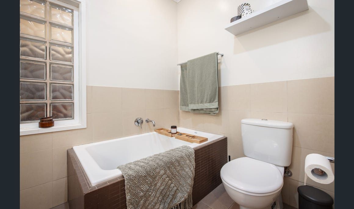 Albury 3 Bed delight — Home image 6