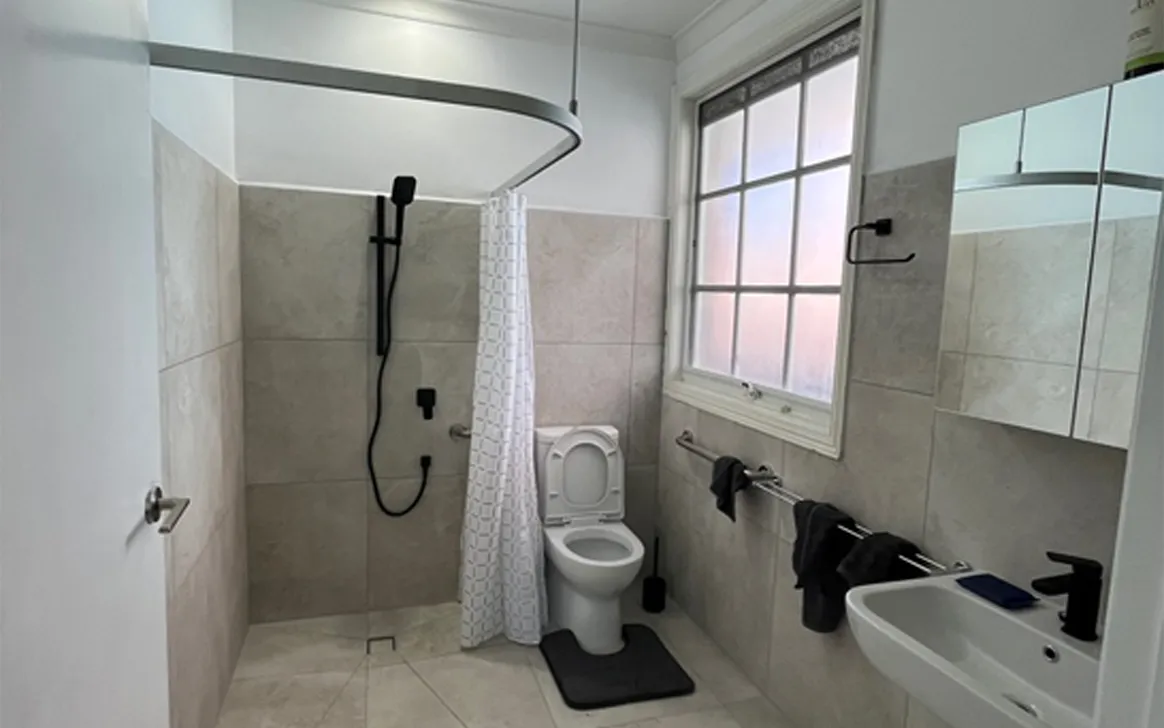 Beautiful and Accessible SIL Home in Caulfield — Home image 9