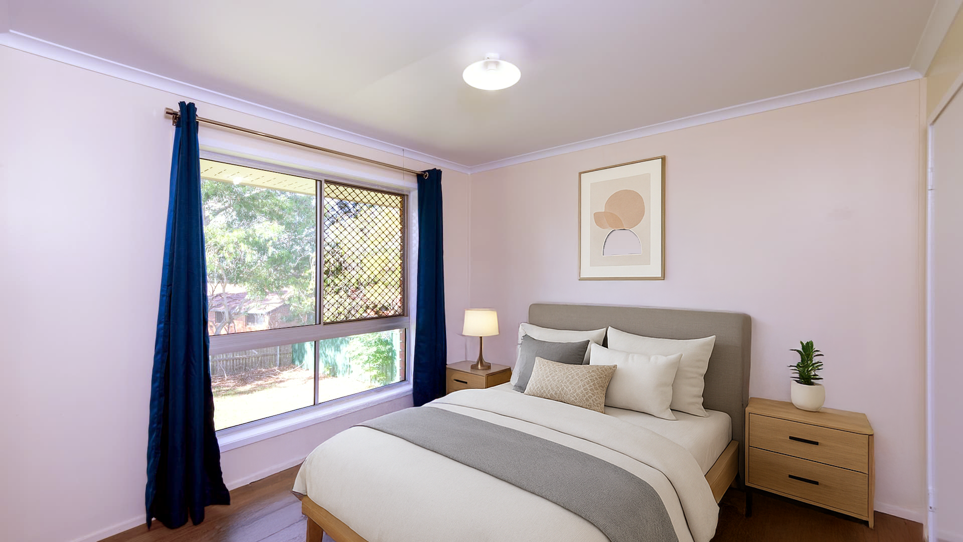 Comfortable home with outdoor spaces and supported independent living in Wilsonton Heights — Home image 3