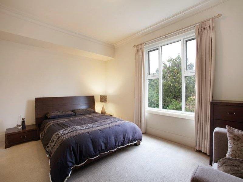 Luxury Living by the Yarra — Home image 3