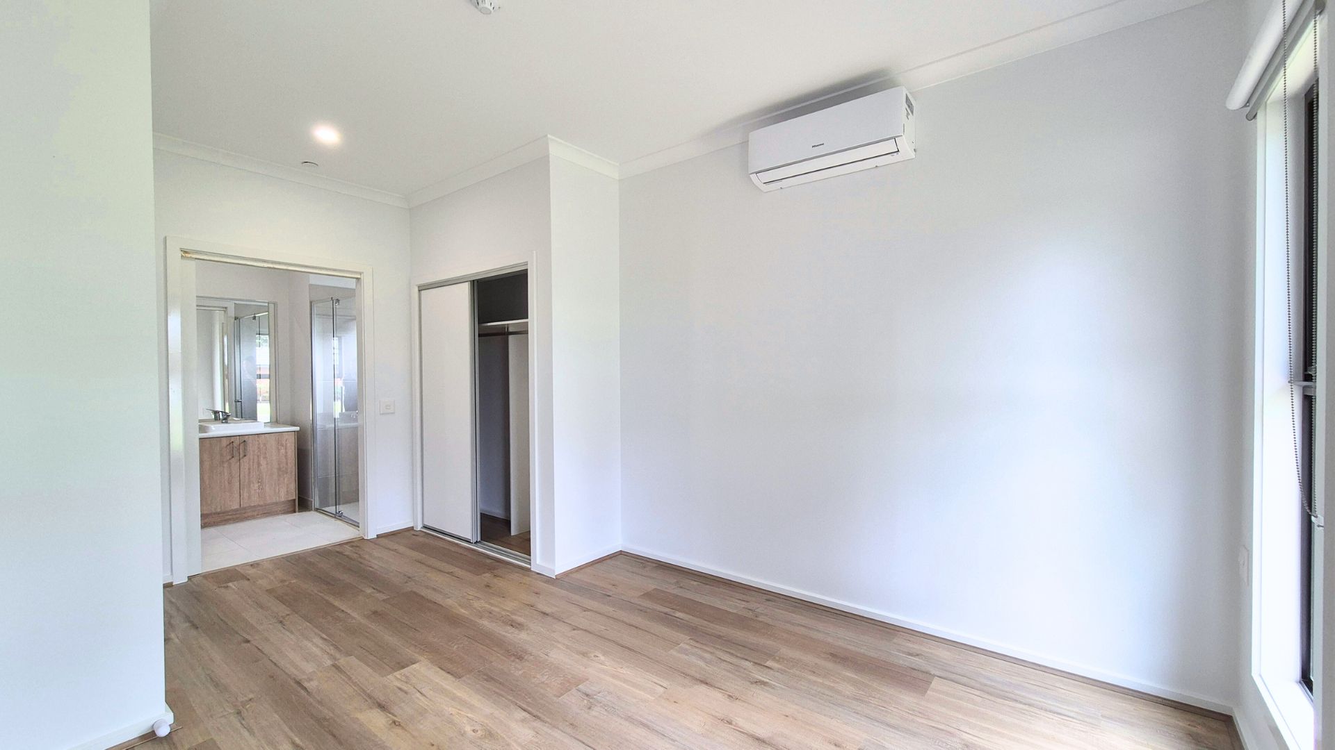 HPS home in Sale - Near Completion - Housemate wanted — Home image 4