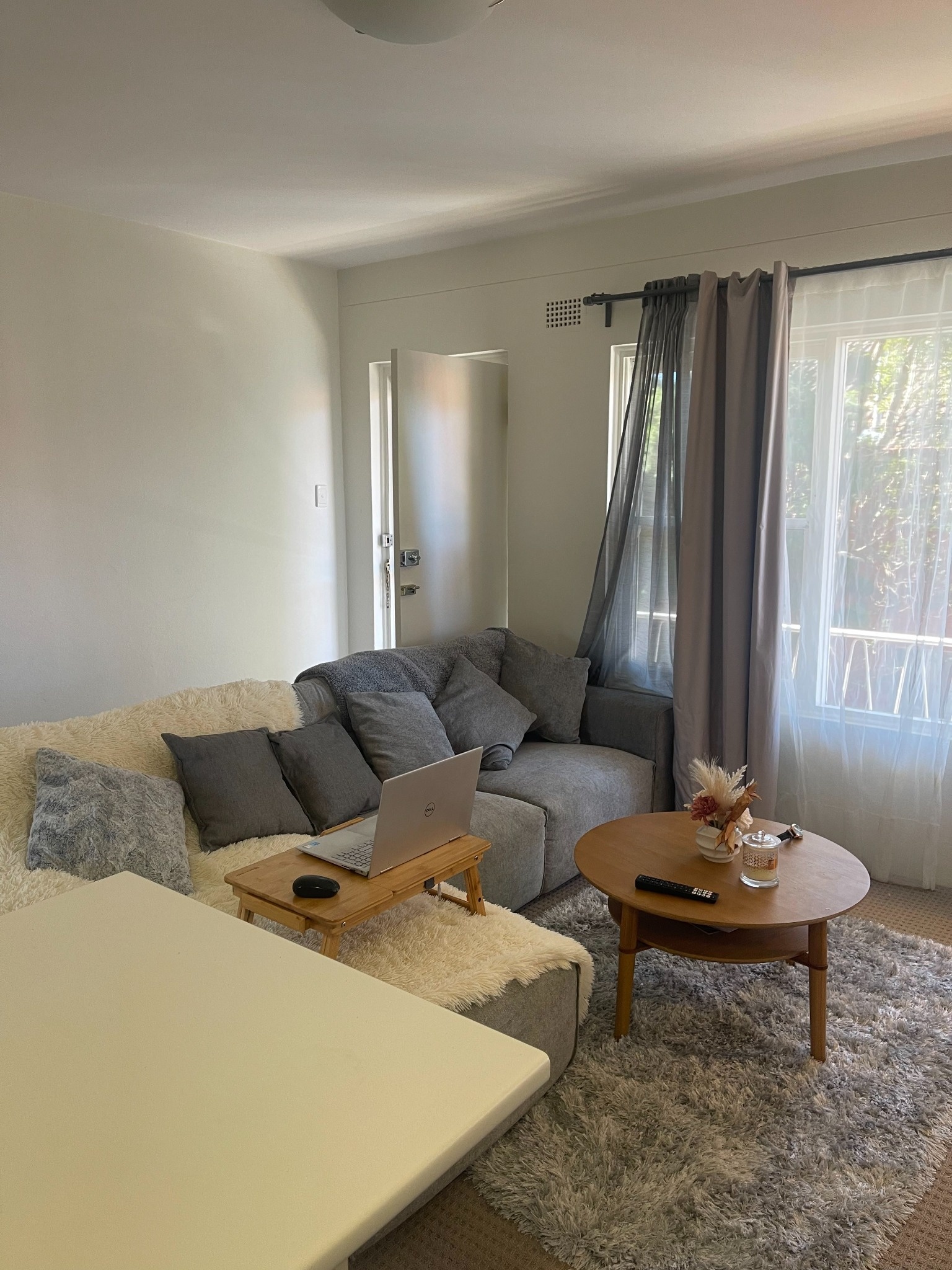 Cosy Entire Apartment in Inner West Sydney — Home image 2