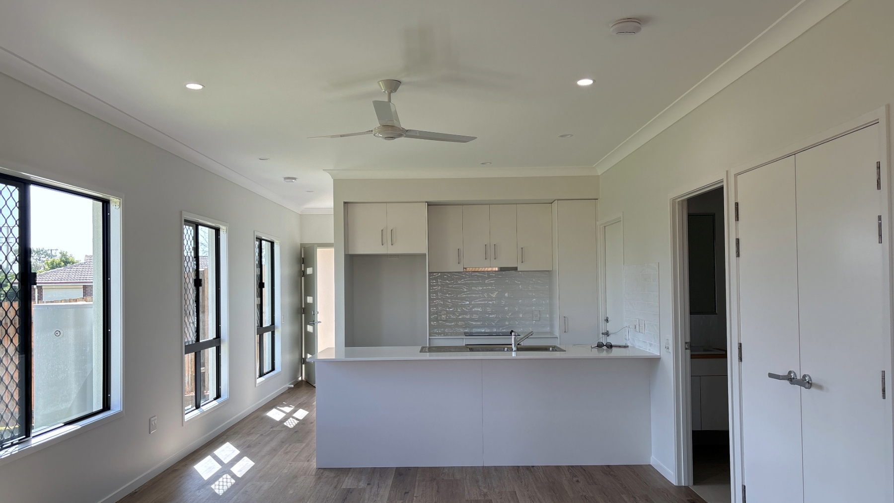 SDA Robust 1 Bedroom Villa plus OOA Rasmussen QLD  159 — Home image 2