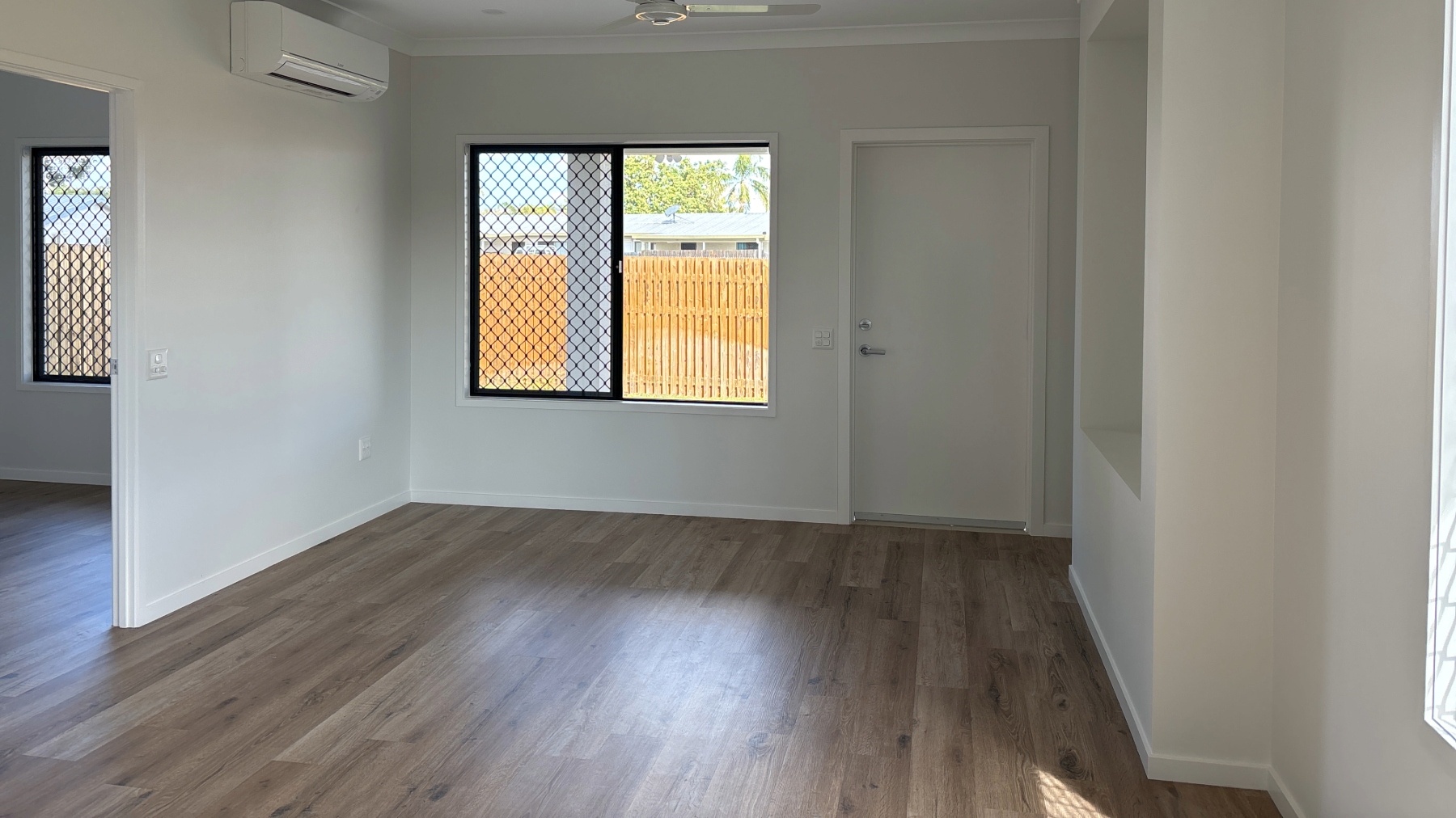 SDA Robust 1 Bedroom Villa plus OOA Rasmussen QLD  159 — Home image 3
