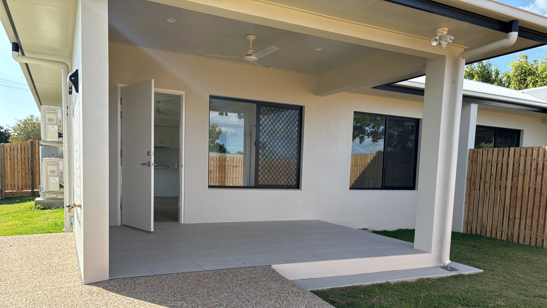 SDA Robust 1 Bedroom Villa plus OOA Rasmussen QLD  159 — Home image 7