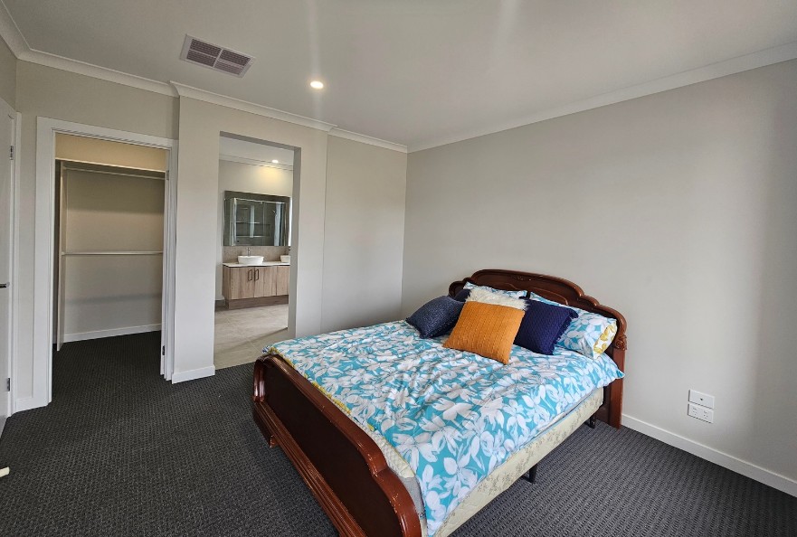 Brand New,Fully Furnished, SIL/STA/MTA .Free Internet include all bills — Home image 2