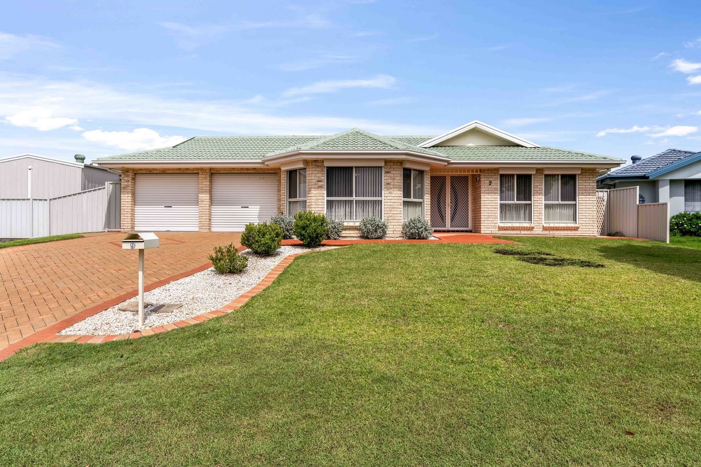 Thornton - beautiful 3 Bedroom SIL (1 female vacancy) — Home image 2