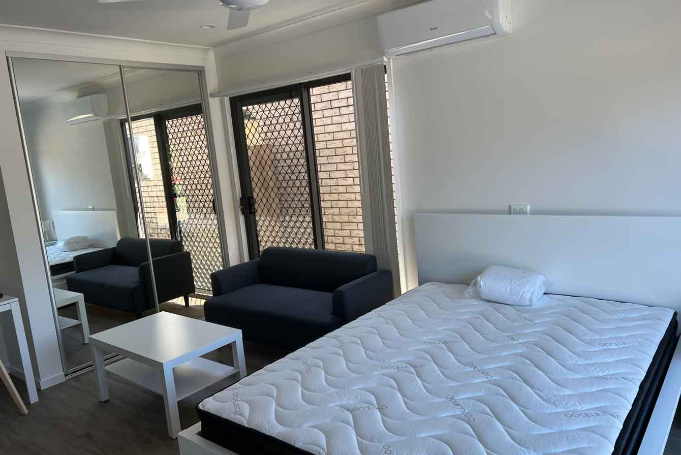 Self-contained Unit in Tingalpa - SIL, STA, MTA, ILO — Home image 2
