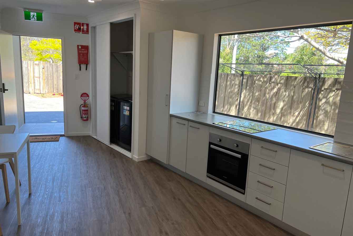 Self-contained Unit in Tingalpa - SIL, STA, MTA, ILO — Home image 4