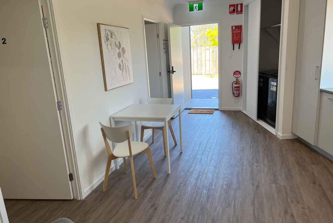 Self-contained Unit in Tingalpa - SIL, STA, MTA, ILO — Home image 5