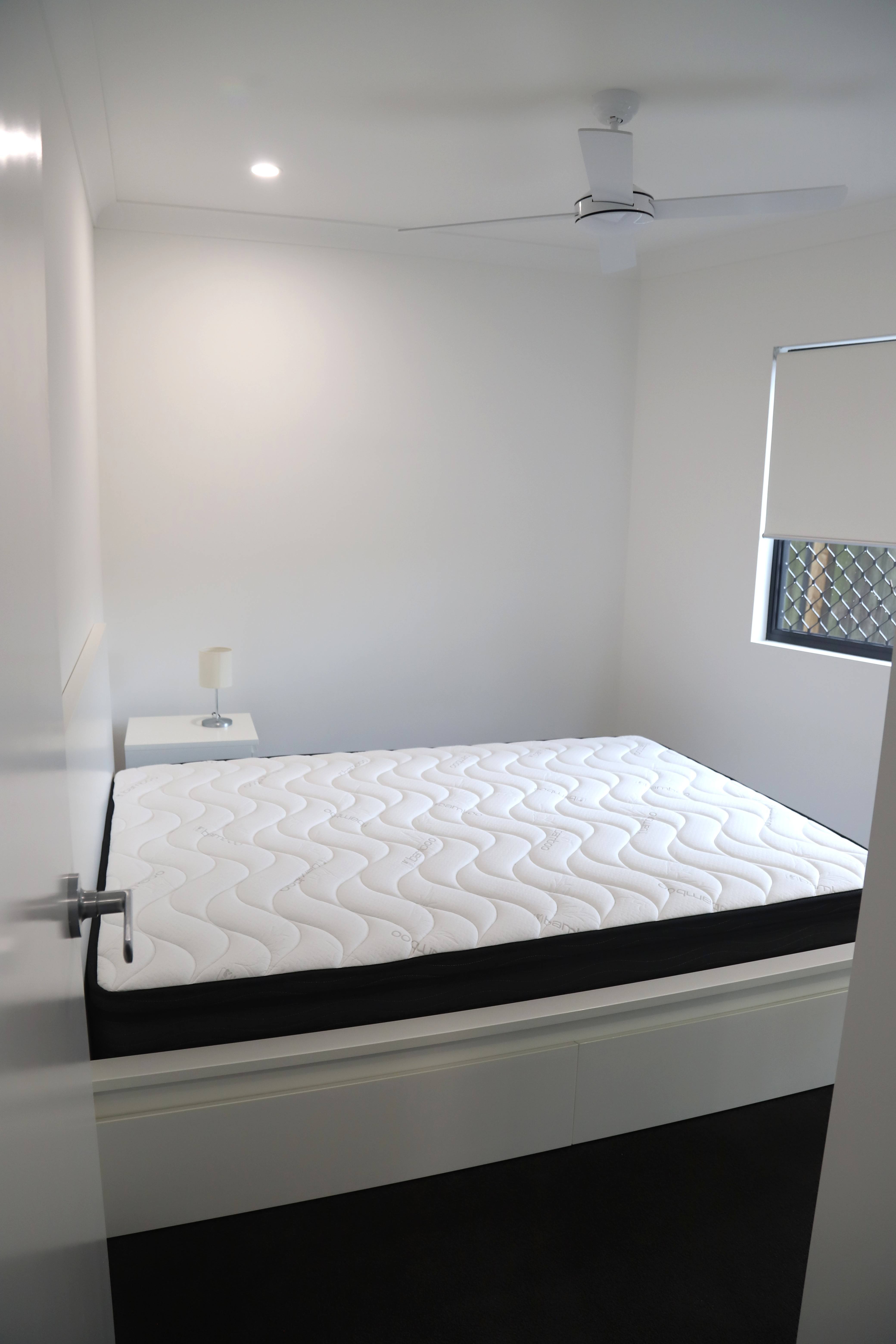 Self-contained Unit in Tingalpa - SIL, STA, MTA, ILO — Home image 7