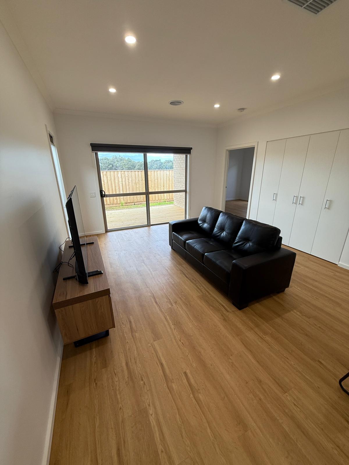 SINGLE OCCUPANCY ENJOY ONLY TARNIET ROBUST SDA HOME — Home image 6